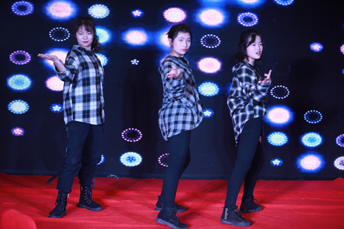 大禹漢光2018年“同心同行，共創(chuàng)未來”主題年會圓滿成功