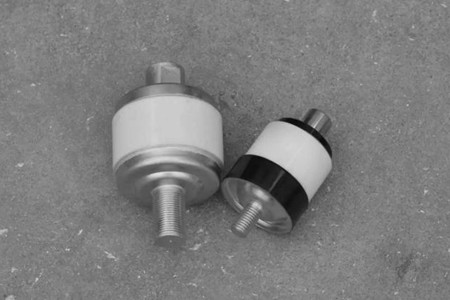 真空開關(guān)管外絕緣被擊穿的原因有哪些？