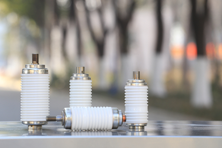 真空開關(guān)管接觸點(diǎn)選什么材質(zhì)好？一般為銅合金！